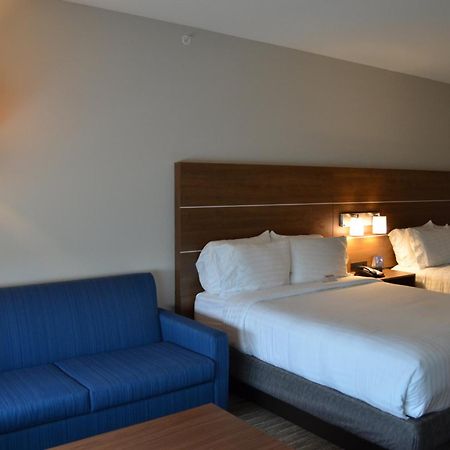 Holiday Inn Express & Suites - Charlotte Ne - University Area By Ihg Luaran gambar