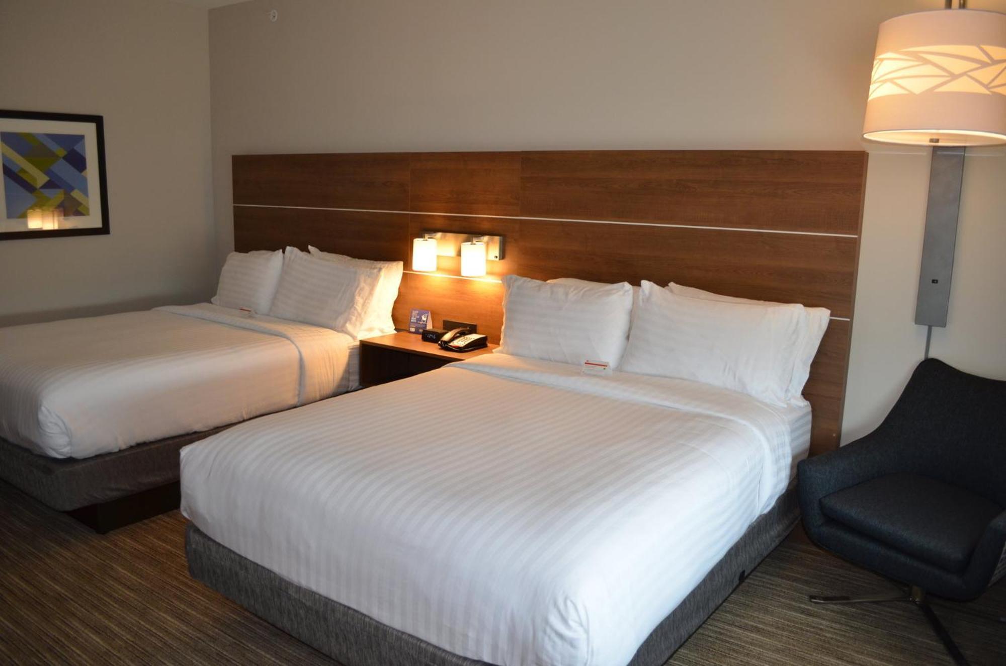 Holiday Inn Express & Suites - Charlotte Ne - University Area By Ihg Luaran gambar