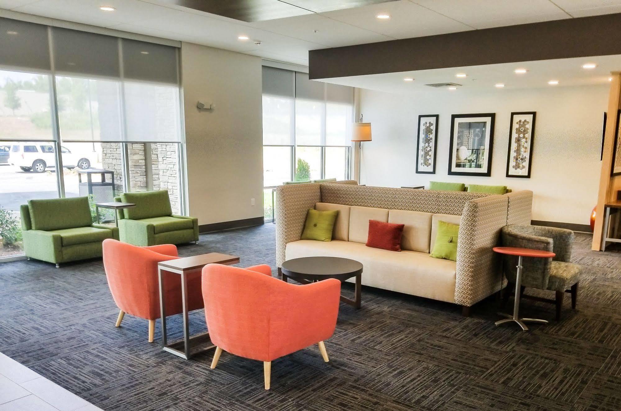 Holiday Inn Express & Suites - Charlotte Ne - University Area By Ihg Luaran gambar