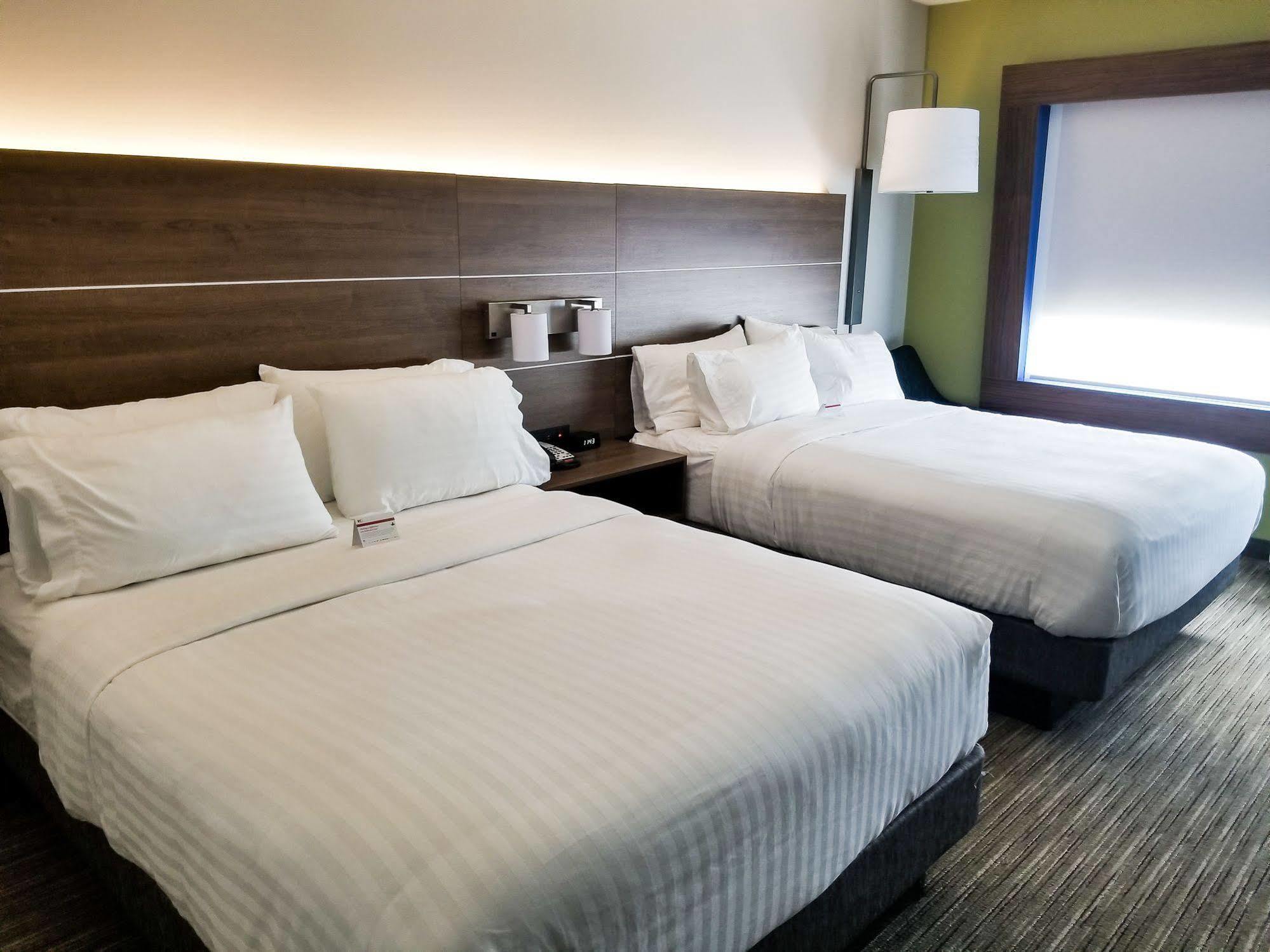 Holiday Inn Express & Suites - Charlotte Ne - University Area By Ihg Luaran gambar