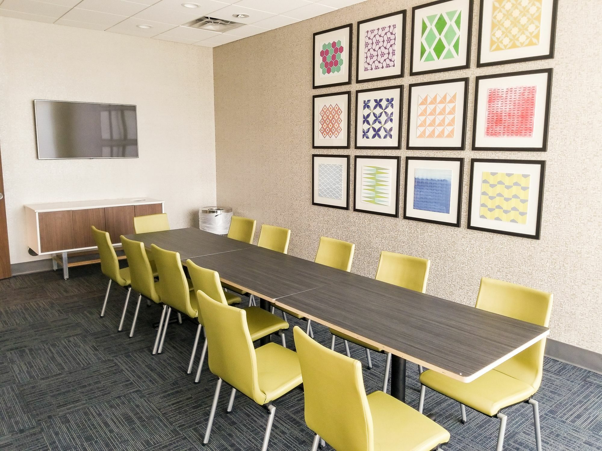 Holiday Inn Express & Suites - Charlotte Ne - University Area By Ihg Luaran gambar