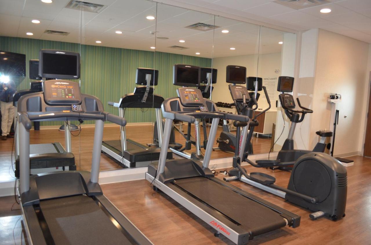 Holiday Inn Express & Suites - Charlotte Ne - University Area By Ihg Luaran gambar