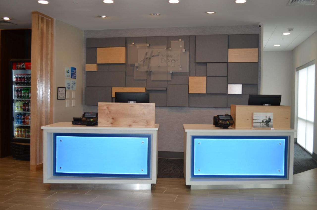 Holiday Inn Express & Suites - Charlotte Ne - University Area By Ihg Luaran gambar