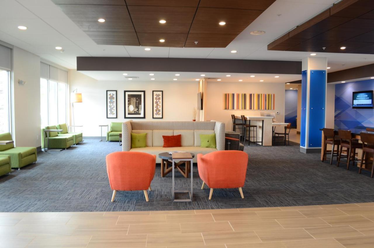 Holiday Inn Express & Suites - Charlotte Ne - University Area By Ihg Luaran gambar