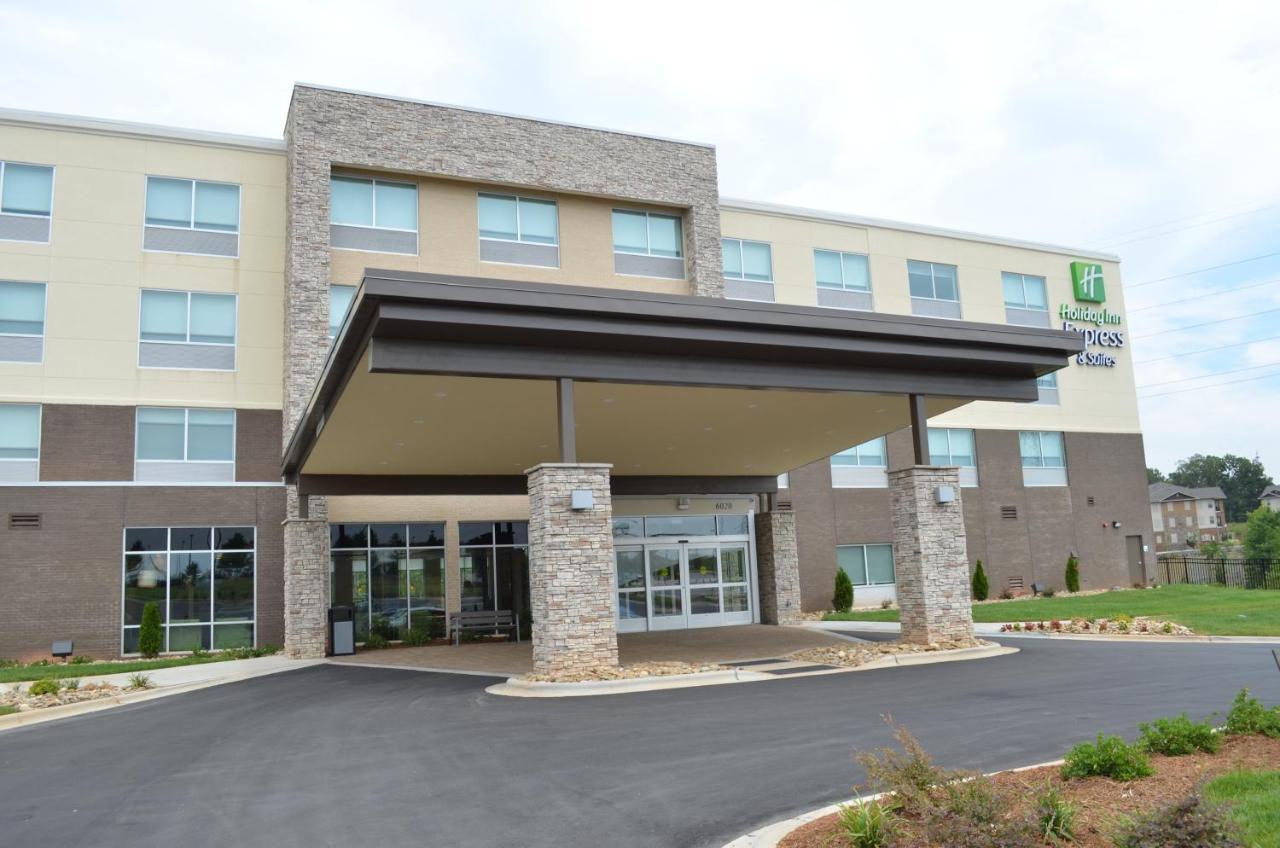 Holiday Inn Express & Suites - Charlotte Ne - University Area By Ihg Luaran gambar